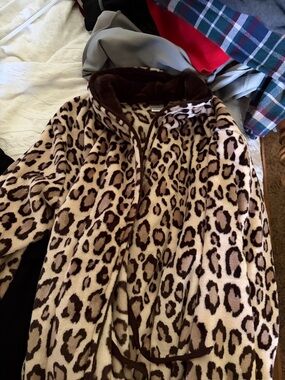 Leopard Print Fleece Robe with Brown Trim